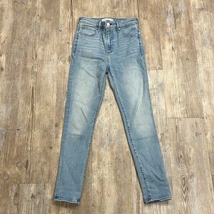 Abercrombie & Fitch Women's Light Blue Skinny Jeans